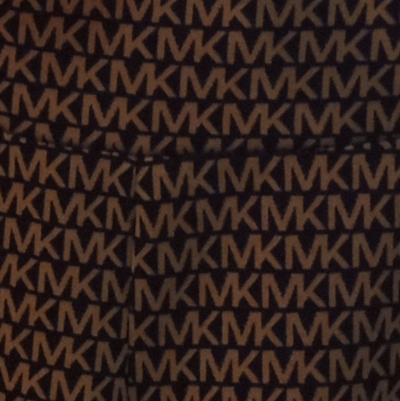 MICHAEL KORS LEGGINGS HAT AND BELT BAG - Picture 11 of 13